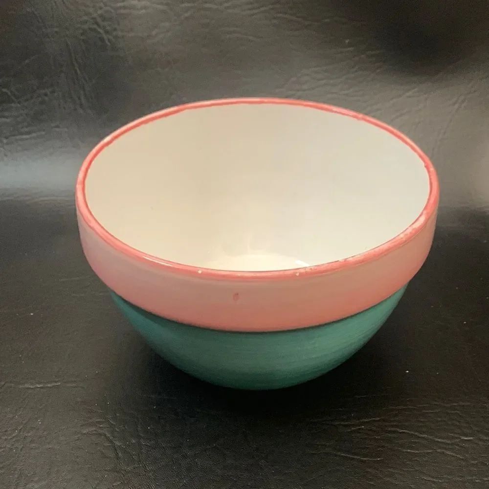 Pink Blue White 1 1/2 Qt 6 1/2 In Round Ceramic Serving Storing Bowl Farmhouse